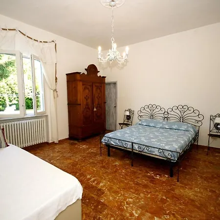 ベッド・アンド・ブレックファスト Borgo Del Priolo - Petfriendly 3*