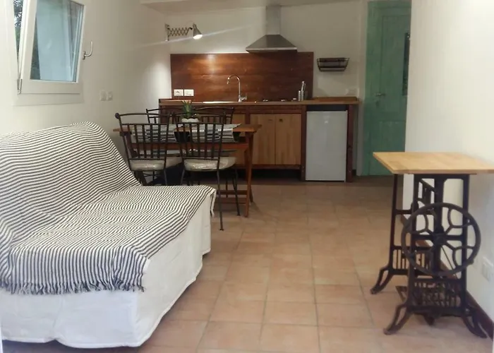 Borgo Del Priolo - Petfriendly 住宿加早餐酒店 切塞纳