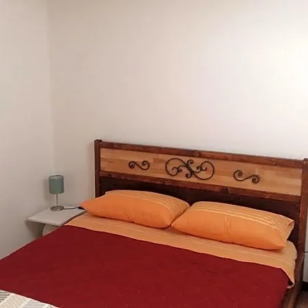 ベッド・アンド・ブレックファスト Borgo Del Priolo - Petfriendly 3*